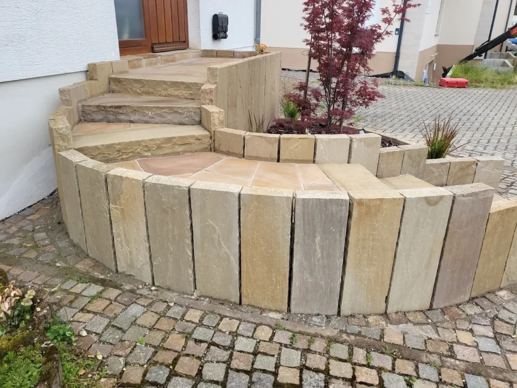 Gepflasterte Einfahrt Betonpflaster – Jess Bau Pfalz